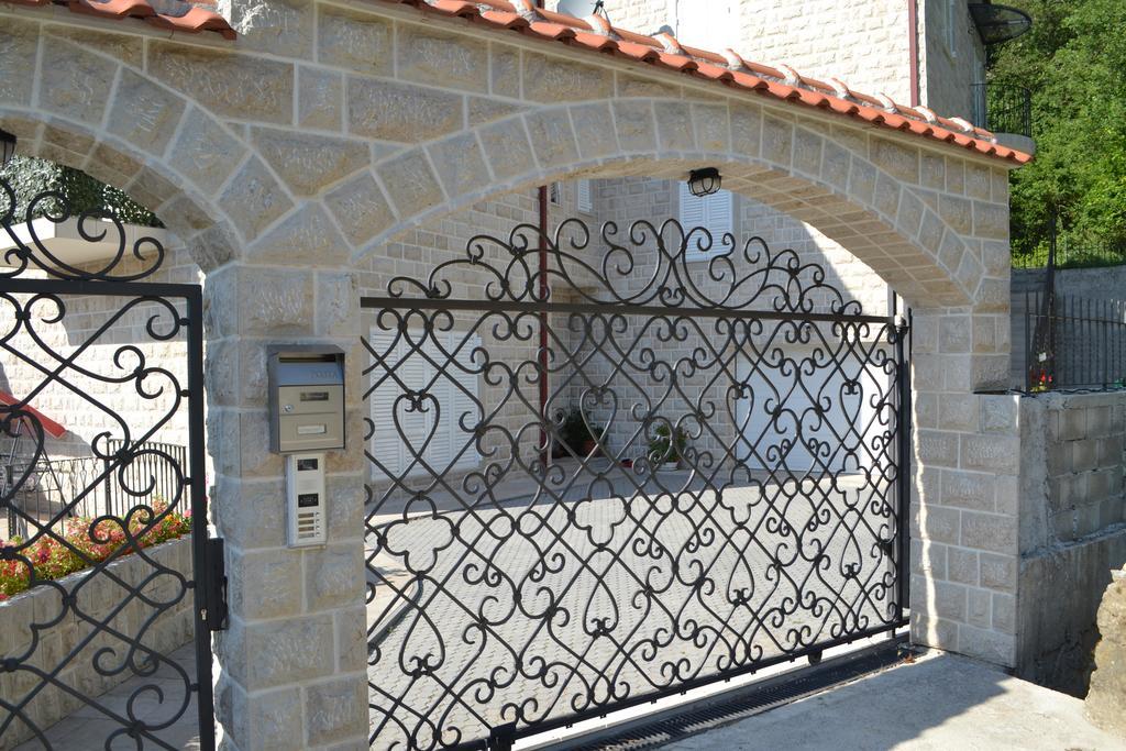 Abc Apartments Kotor Exterior photo